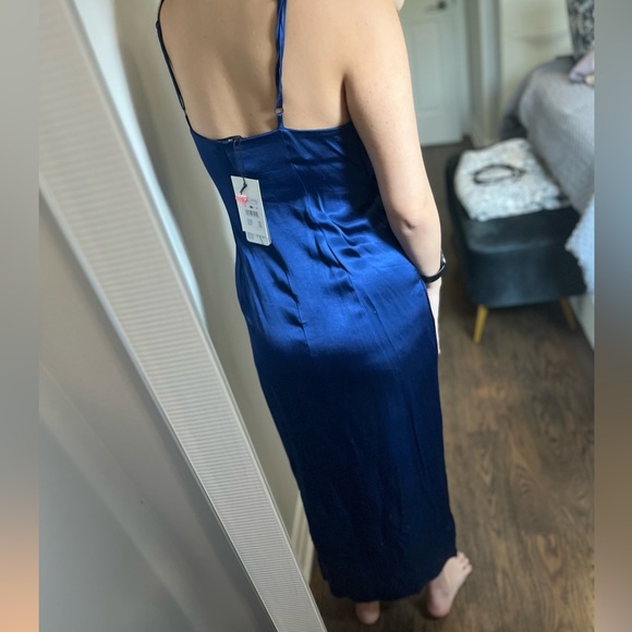 Satin wrap dress - Picture 8 of 8